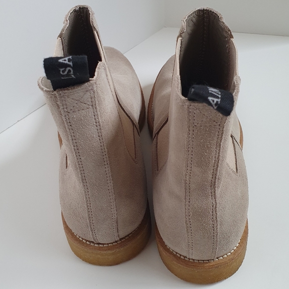 NWOB, All Saints Rhett suede Chelsea boots, size 40/US 7, sand gray - Picture 6 of 11
